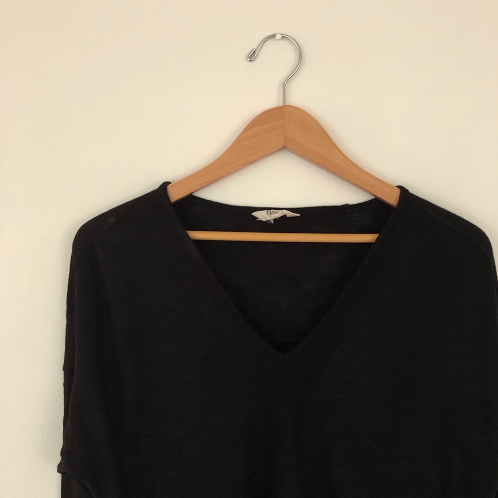 •MADEWELL• Black hi-low v neck long sleeve tee.